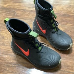 Nike Binzie Boot GS 'Black Bright Crimson Speckled